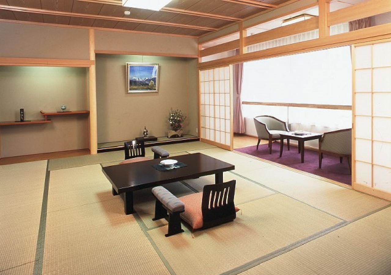 Koshijisou Hotel Niigata Buitenkant foto