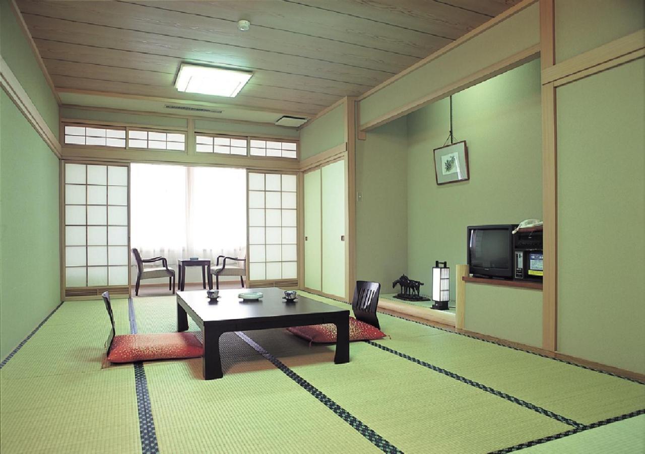 Koshijisou Hotel Niigata Buitenkant foto
