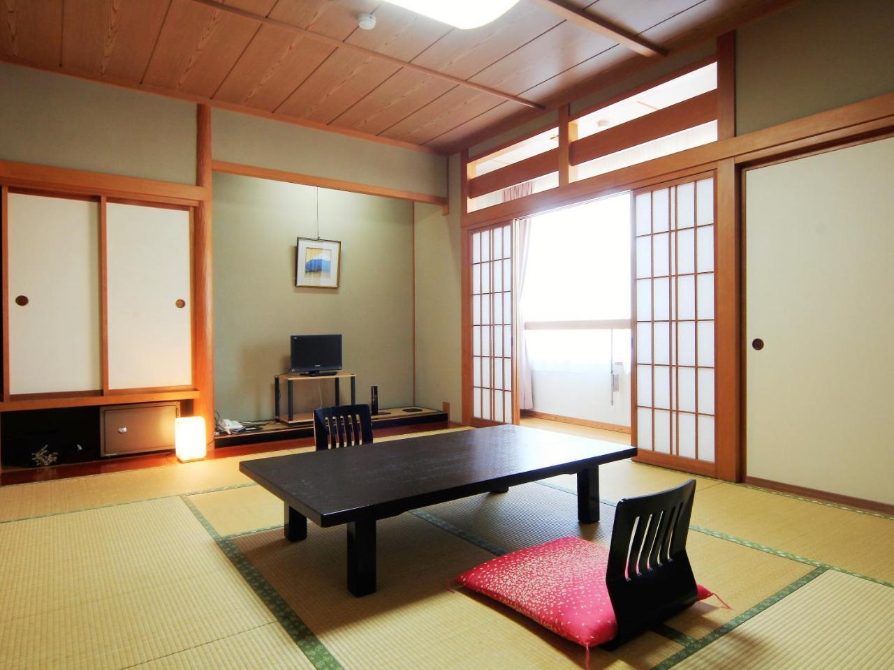 Koshijisou Hotel Niigata Buitenkant foto